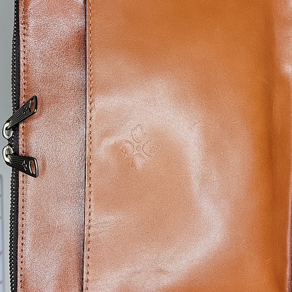 Patricia Nash Perforated Vallata Leather Crossbody Bag Sun Yellow - Picture 5 of 9